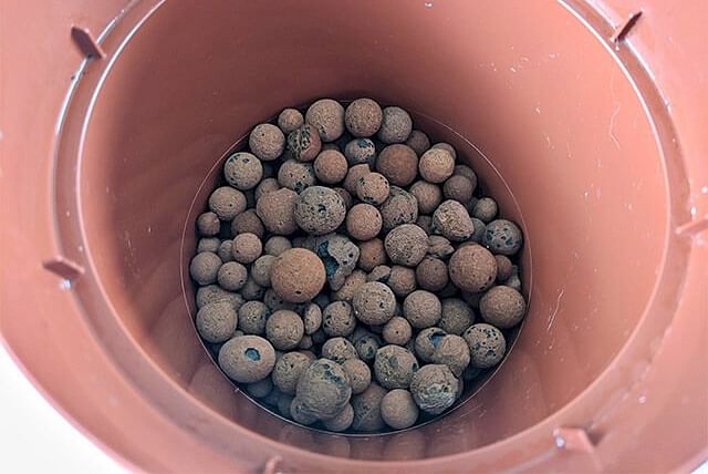 Base layer of Leca